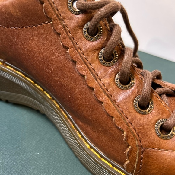 Dr. Martens Scalloped Edge Woman’s 9 Brown Vintage 90’s Y2K Chunky Oxfords US - Picture 10 of 13